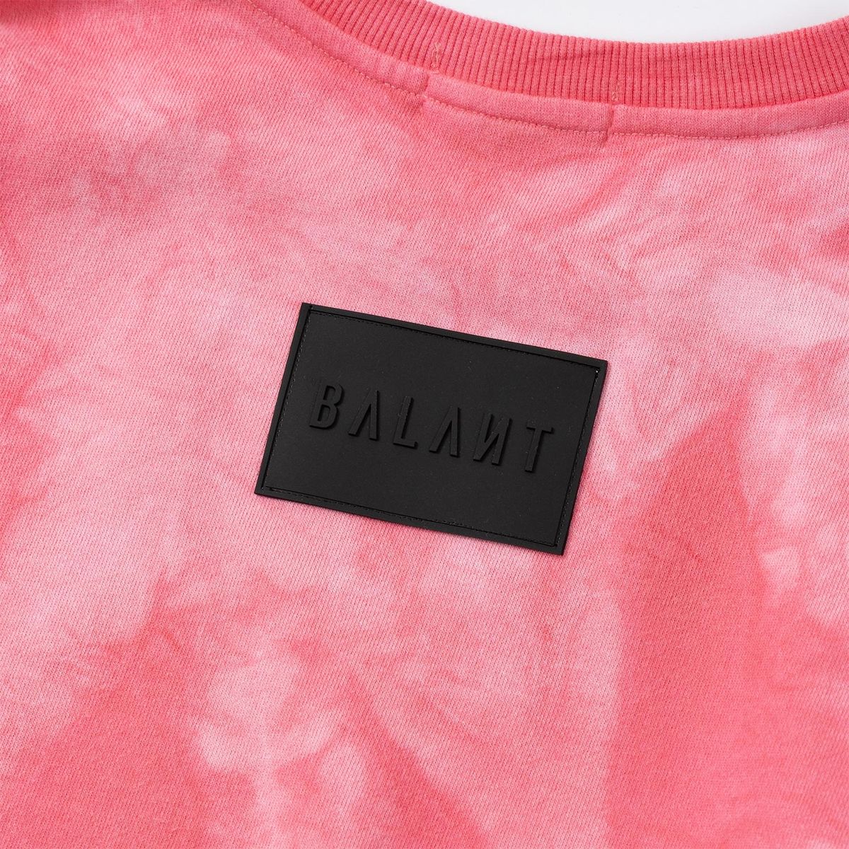 발란트(BALANT) 마블링 실리콘 라벨 스웨이트셔츠 - 핑크