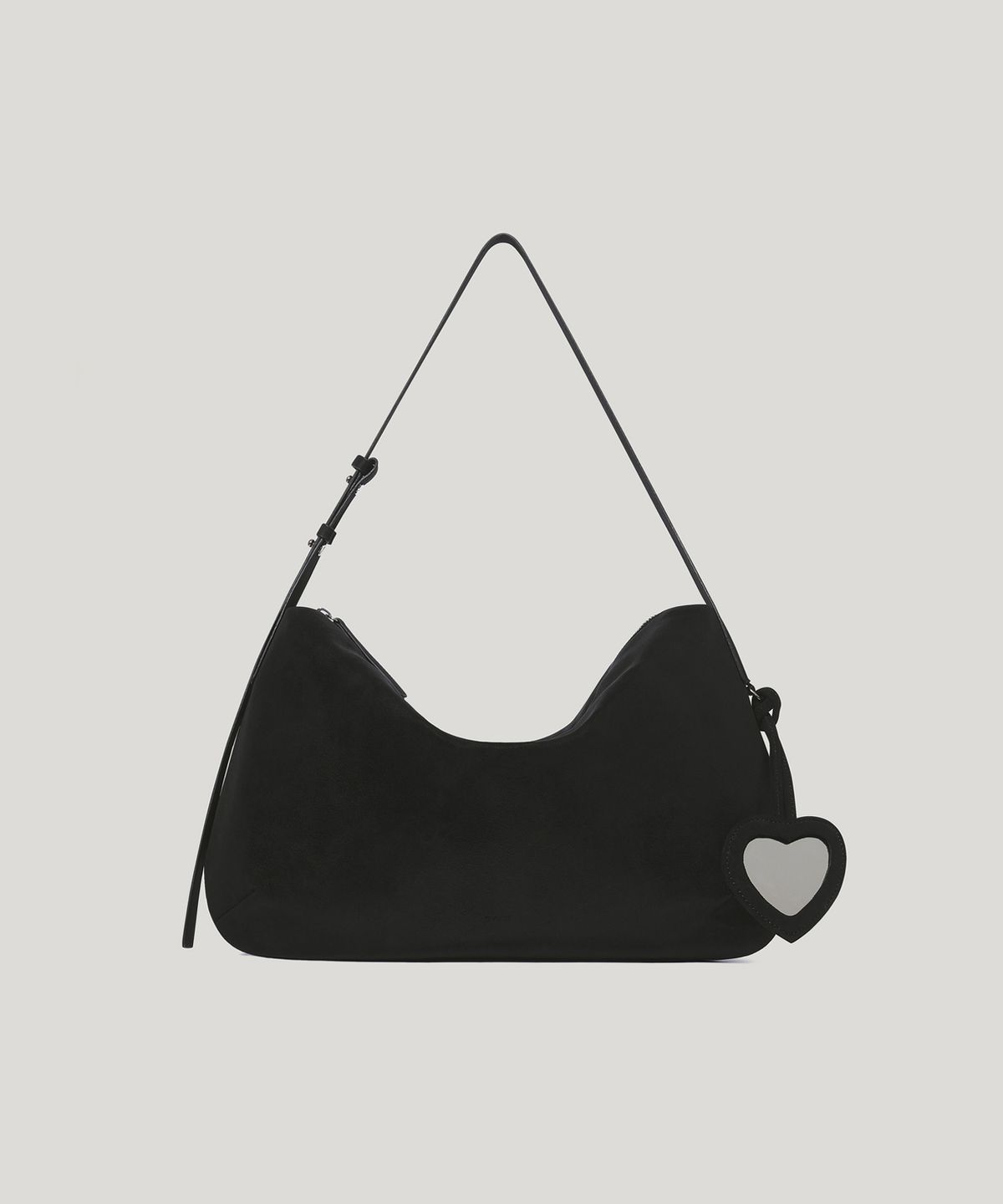 오브히(OVHEE) 하트 스웨이드 미러 참 Heart Suede Mirror Charm_Black