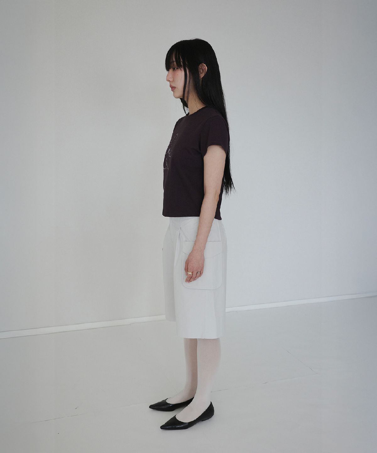 이서이(ESEOE) dot dot t-shirts Deep brown