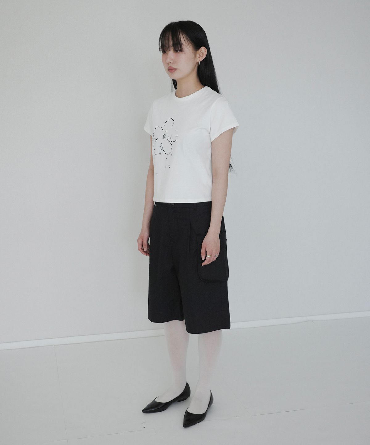 이서이(ESEOE) odd pocket shorts Black
