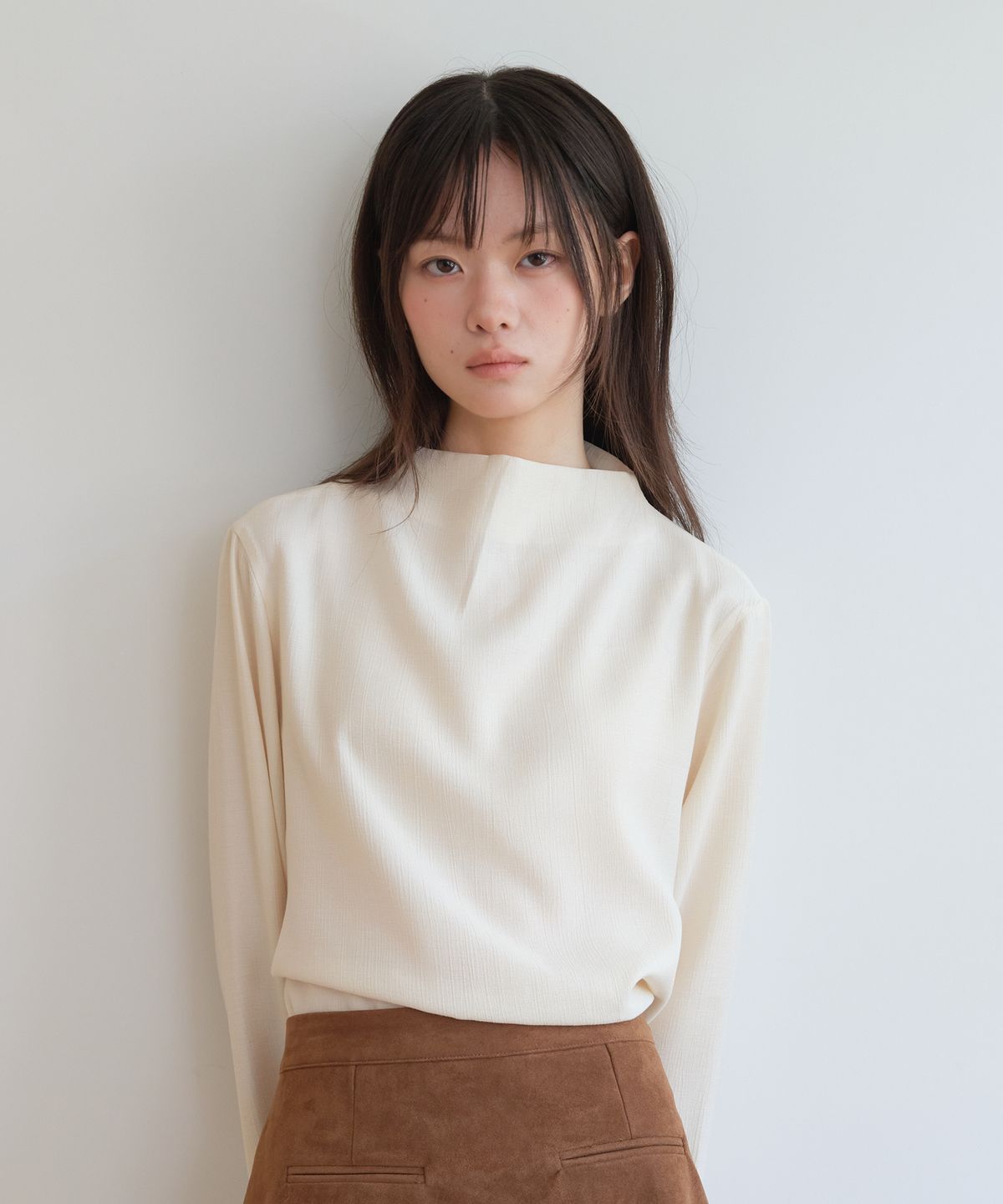 엽페(YUPPE) PLEATED LONG SHIRT_CREAM