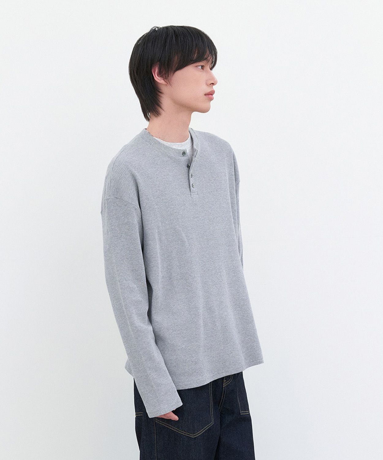 MUSINSA公式 | LEIRE ワッフルヘンリーネックロングスリーブTシャツ