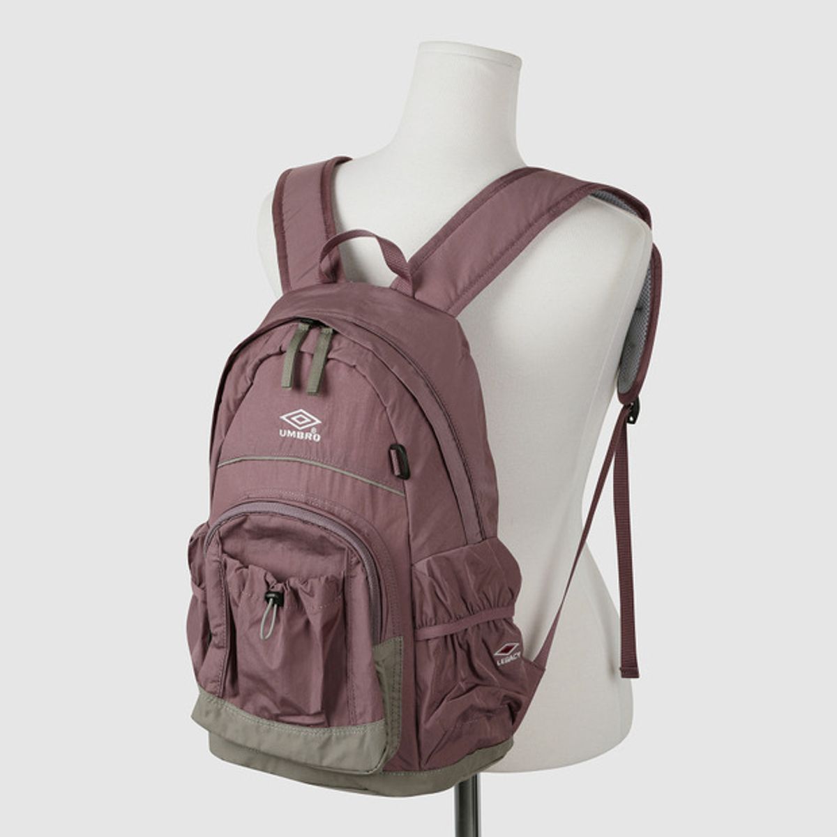 엄브로(UMBRO) 레거시 워싱 백팩 딥레드(UQ323CBP92)