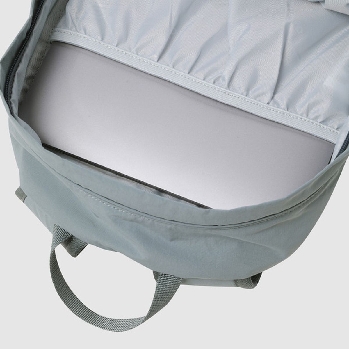 엄브로(UMBRO) 레거시 워싱 백팩 블루(UQ323CBP92)