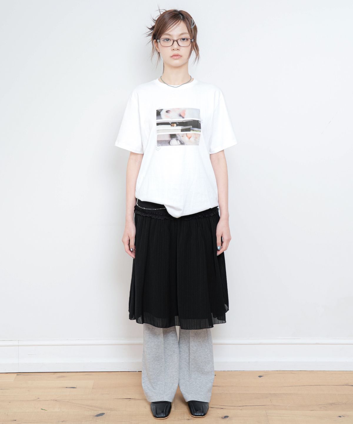 딜레이오프(DELAYOFF) 레이스 포인트 레이어드 하프 밴딩 미디 스커트 [블랙]