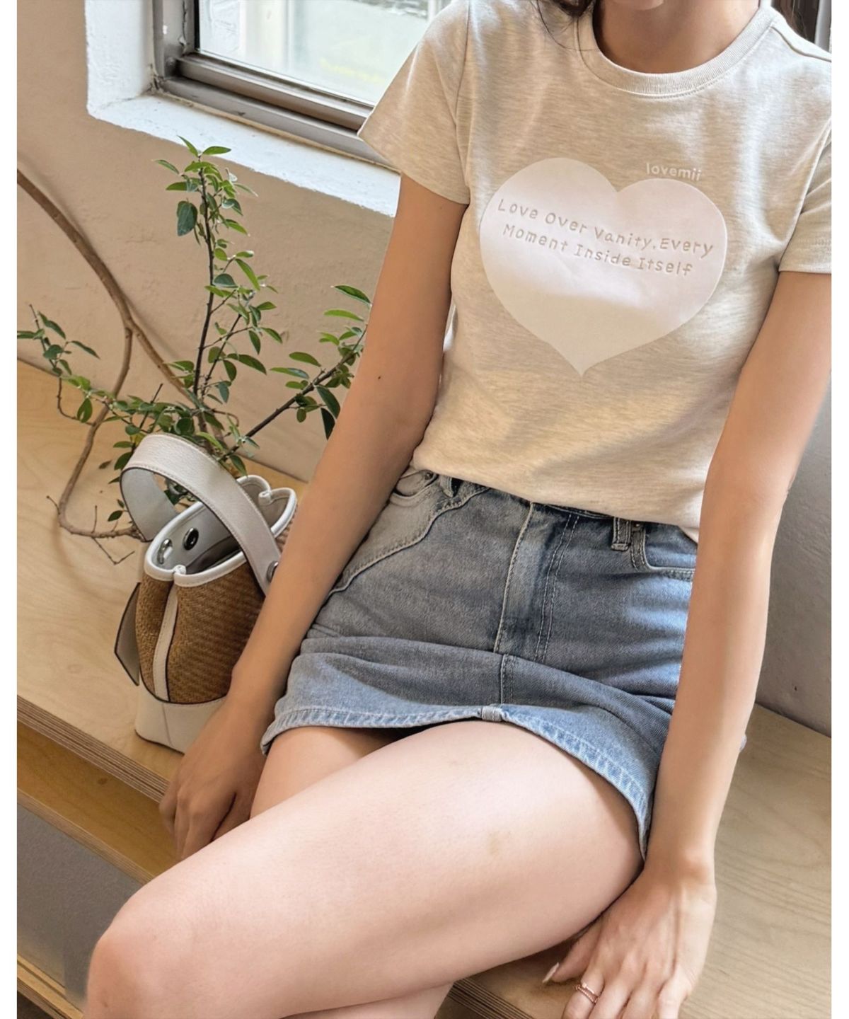 러브미오피셜(LOVEMIIOFFICIAL) 러브메세지 반팔티셔츠