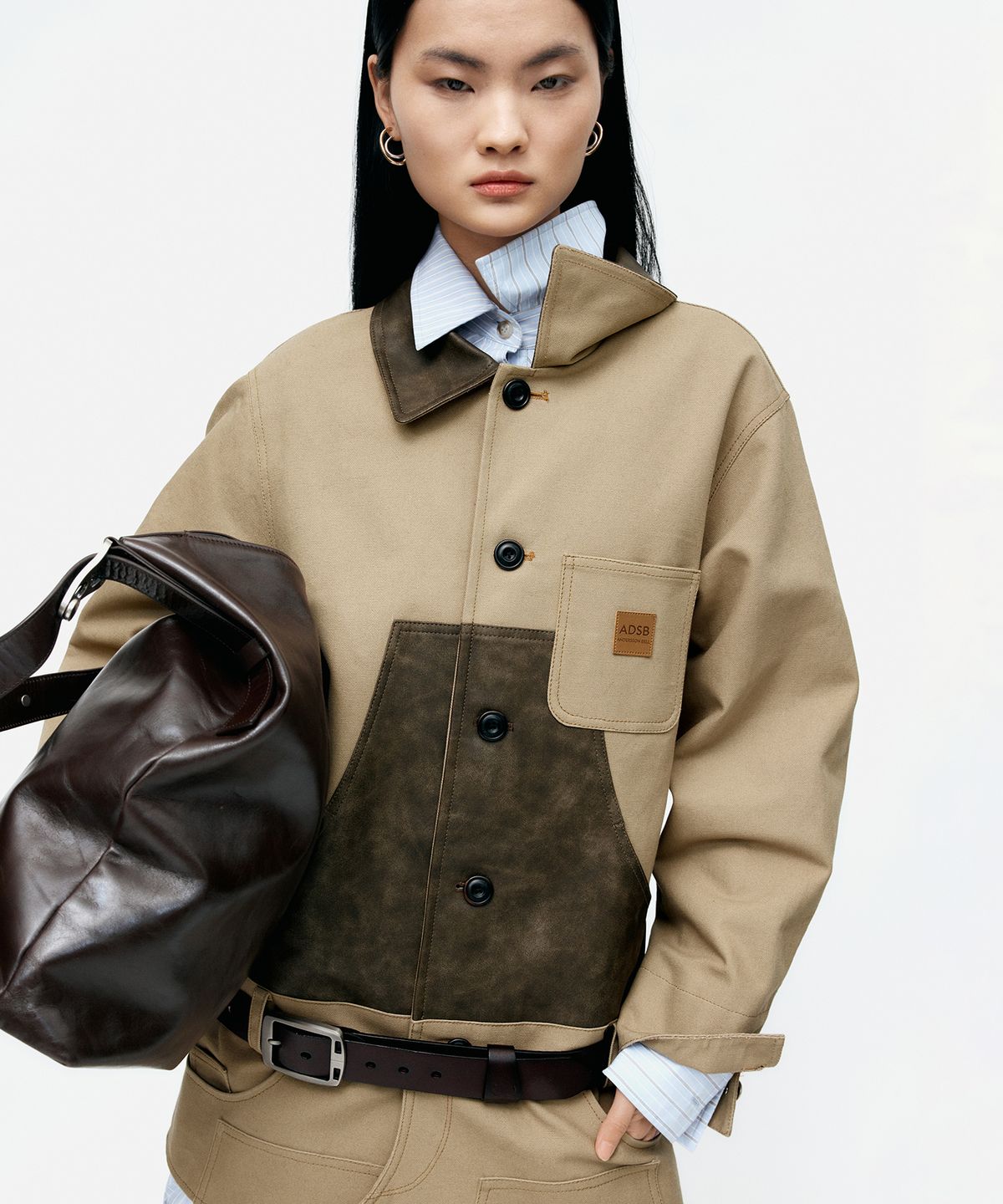 앤더슨벨(ADSB ANDERSSON BELL) CARPENTER SHORTS INSERTED COAT awa720w(BEIGE)