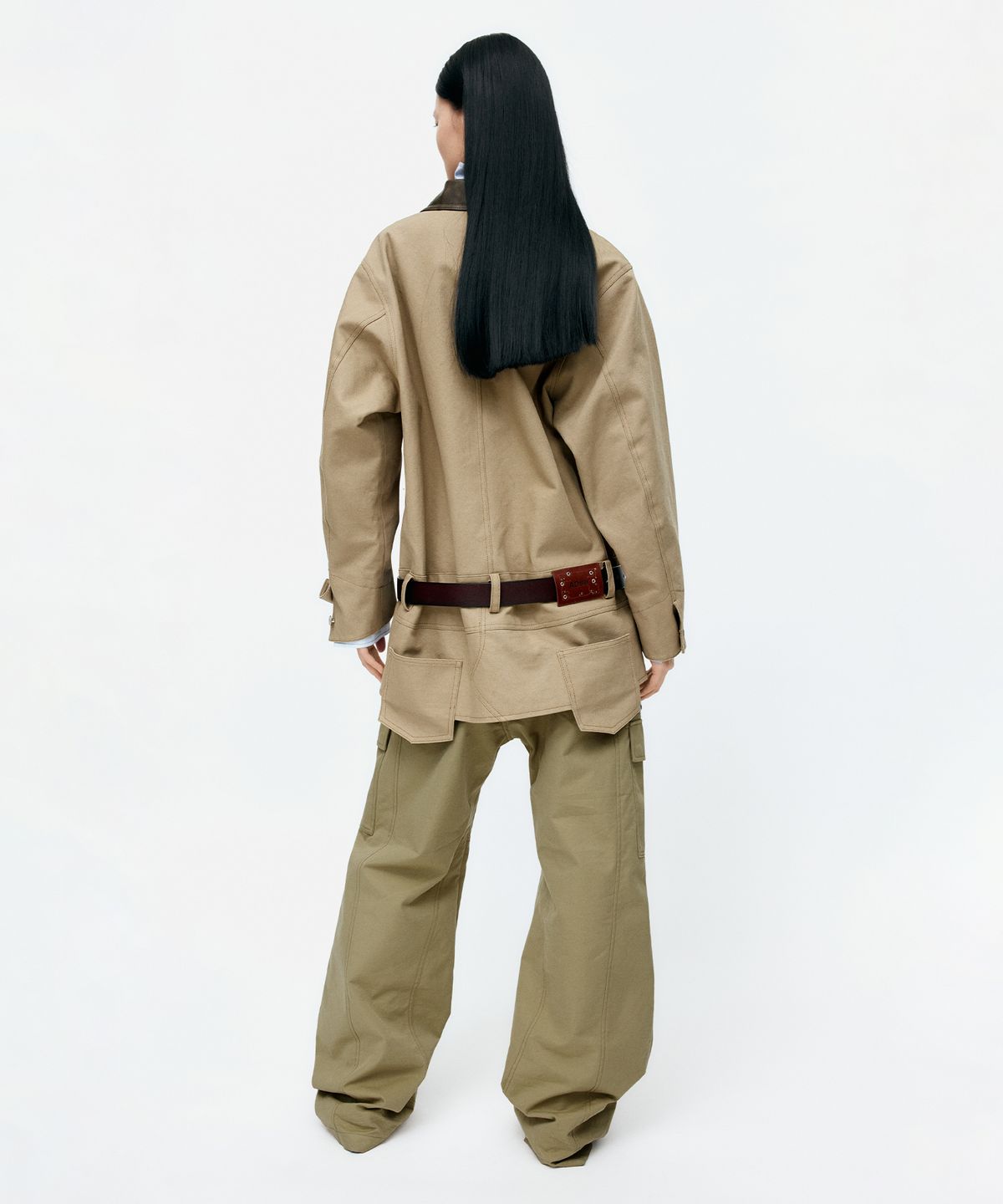 앤더슨벨(ADSB ANDERSSON BELL) CARPENTER SHORTS INSERTED COAT awa720w(BEIGE)