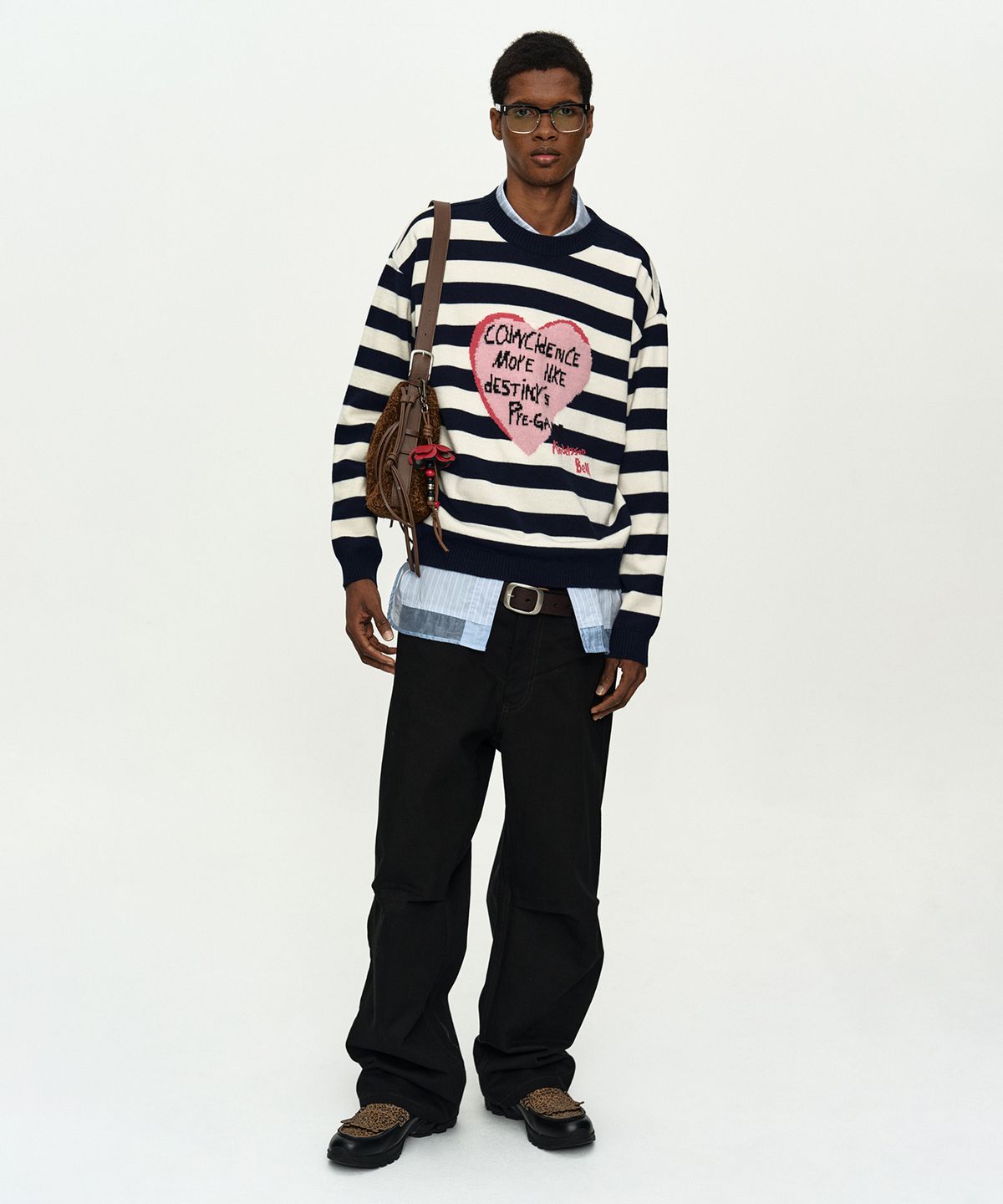 앤더슨벨(ADSB ANDERSSON BELL) BOYS HEART MESSAGE CREW-NECK SWEATER atb1453m(NAVY/IVORY)