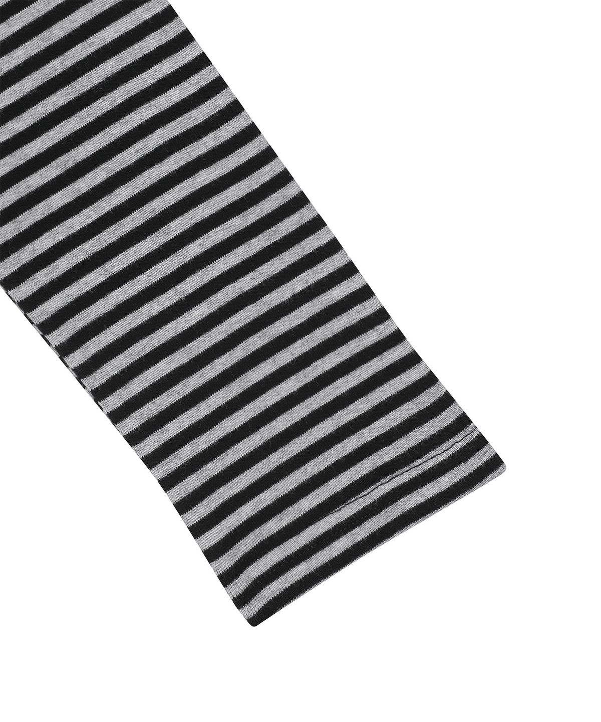 바우프(BAUF) 클로버 레이어드 슬림핏 롱슬리브 [블랙]