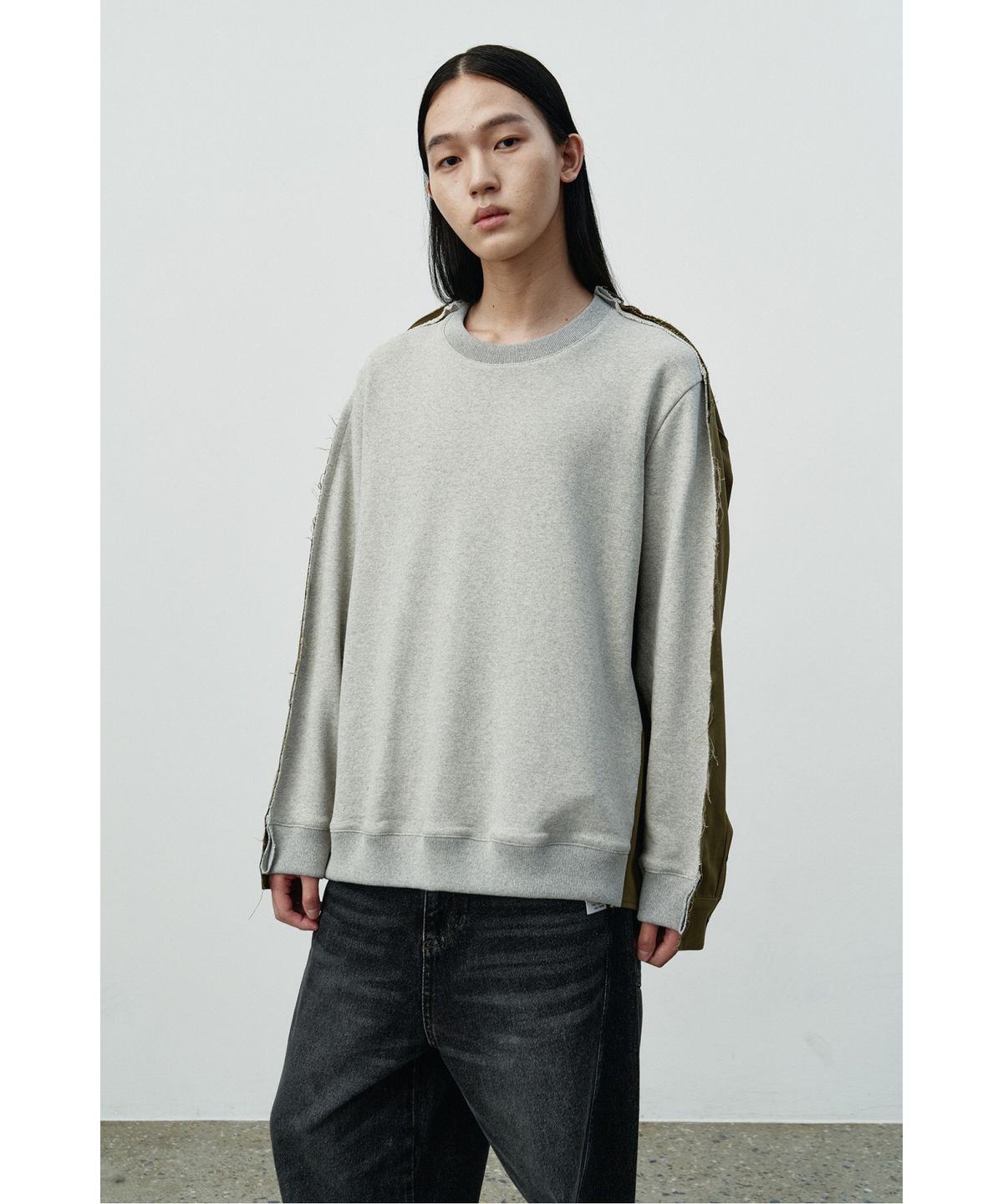 래코드(RECODE) Back-Paneled Sweatshirt RKTAA25608GYX