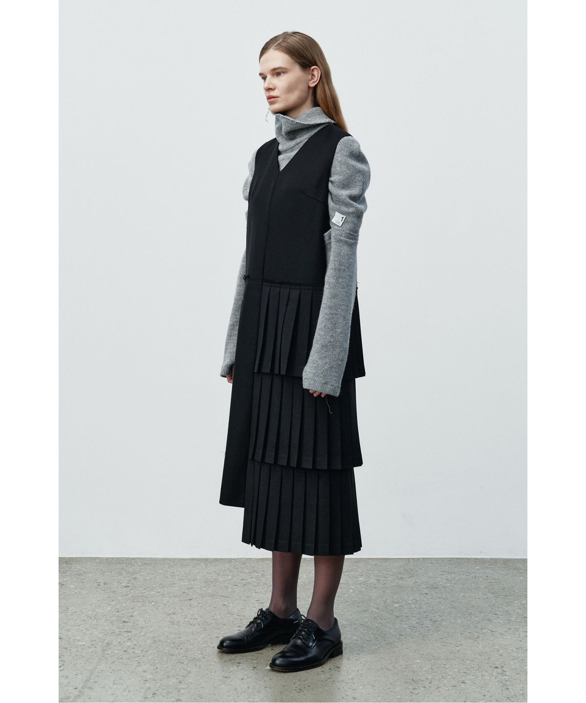 래코드(RECODE) Pleats Layered Sleeveless Dress RQDAA25540BKX