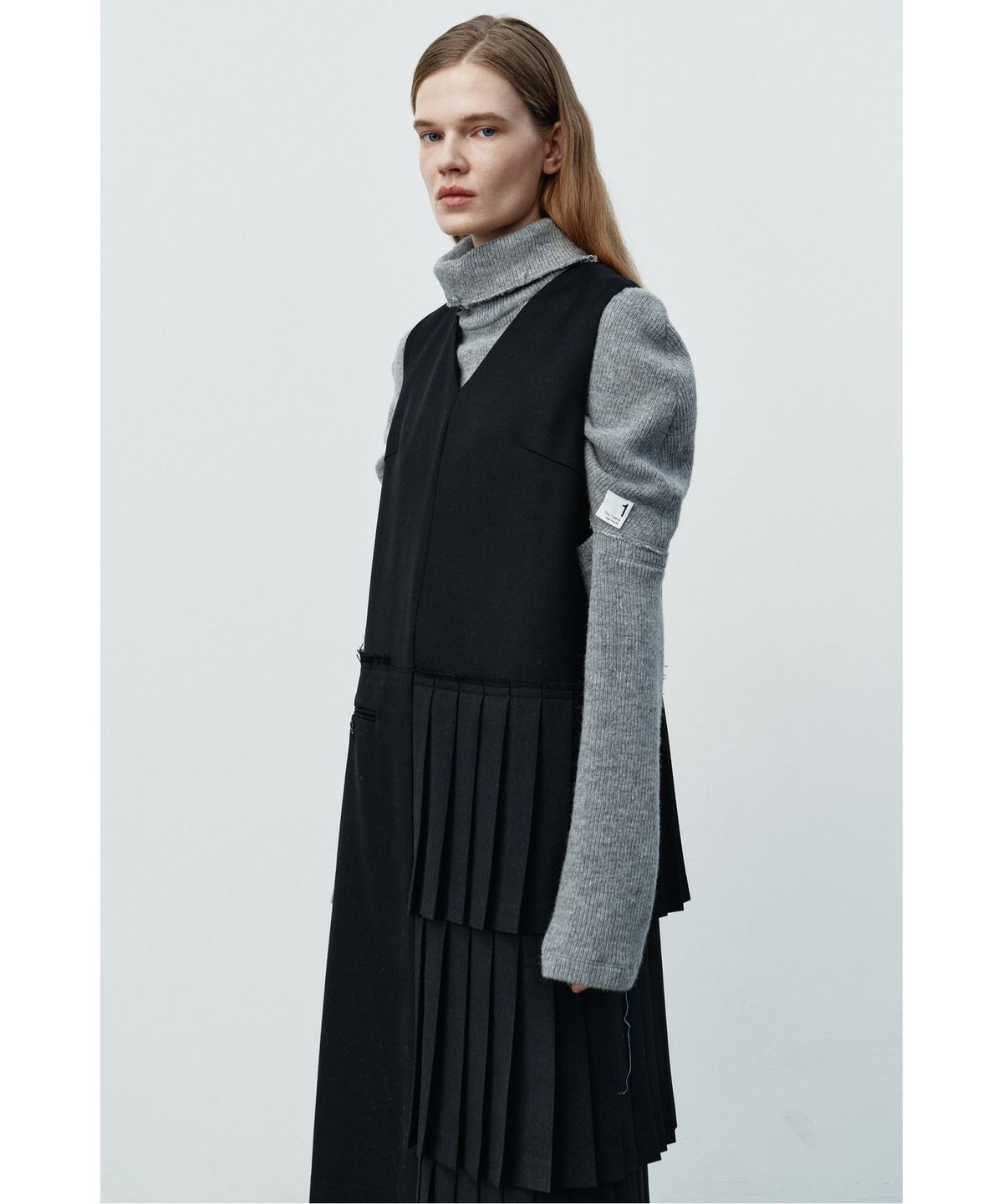 래코드(RECODE) Pleats Layered Sleeveless Dress RQDAA25540BKX