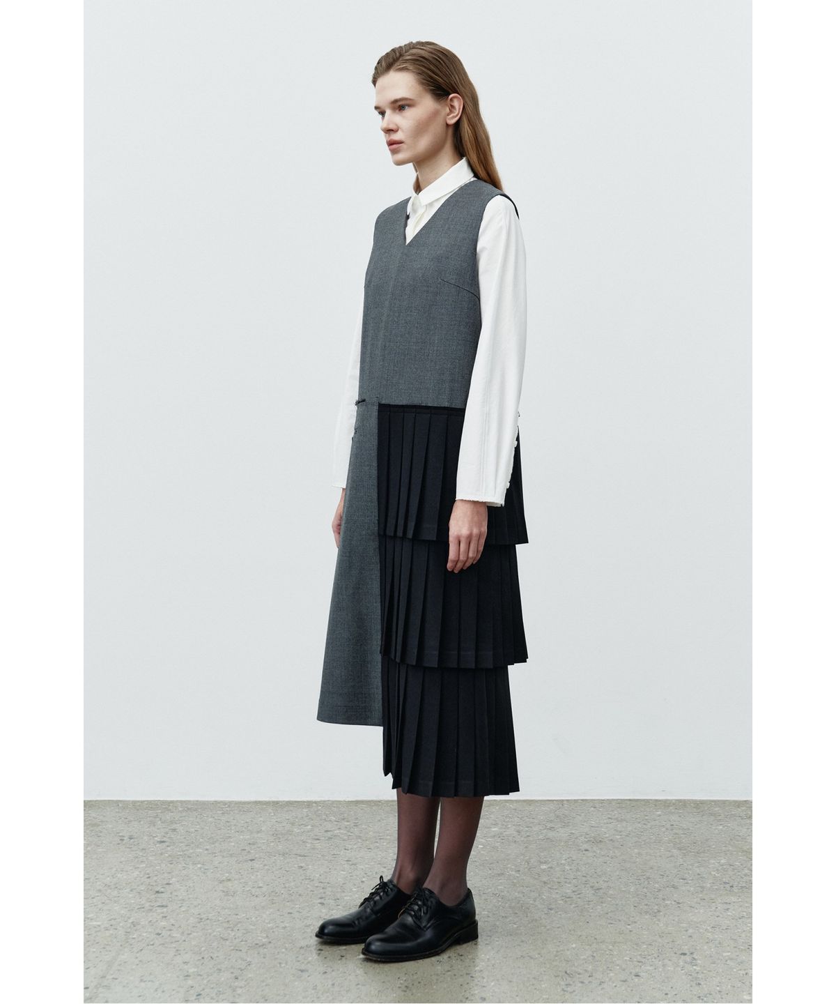래코드(RECODE) Pleats Layered Sleeveless Dress RQDAA25540GYX