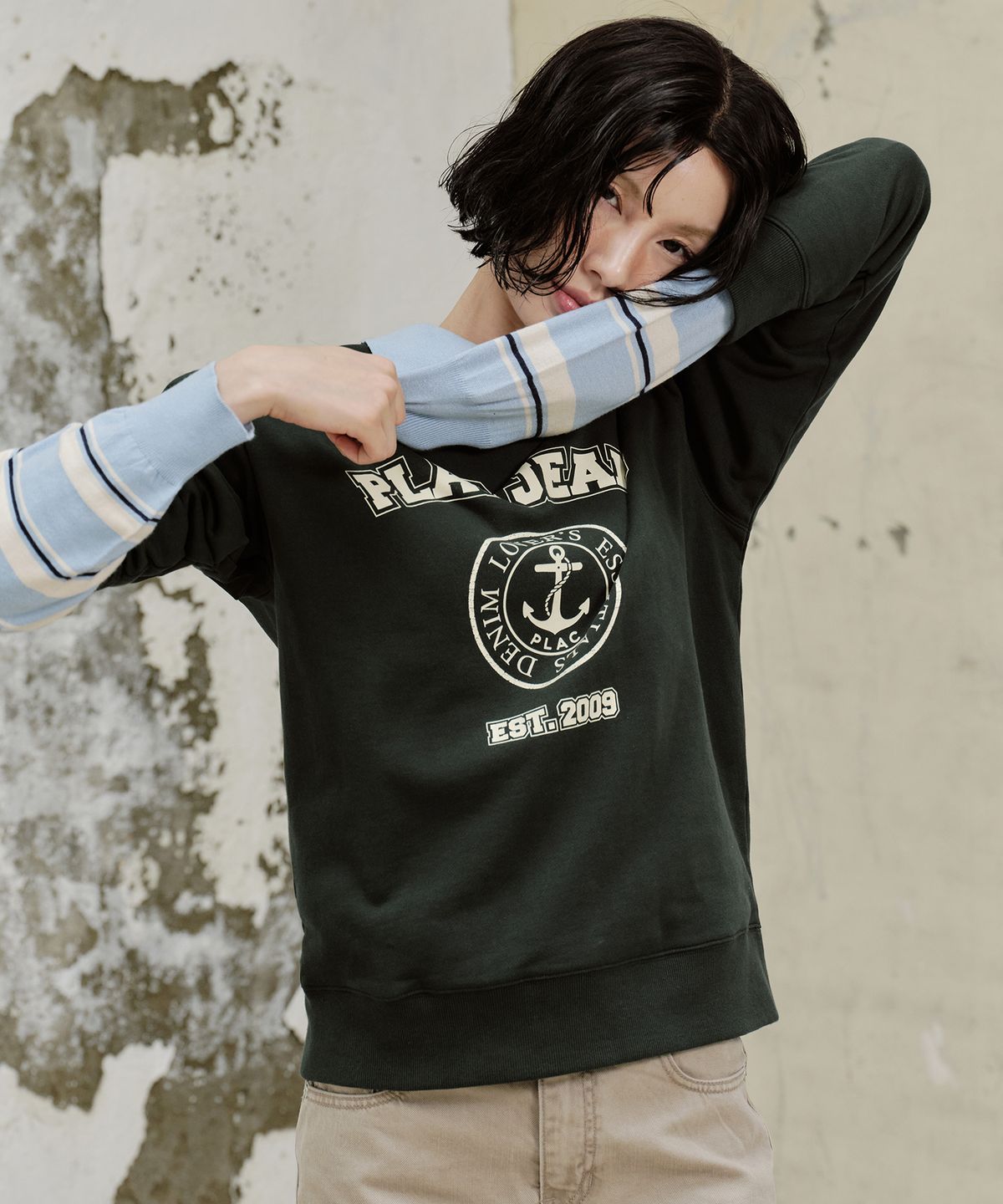 플랙 우먼(PLAC WOMEN) 플랙진 그래픽 스웨트셔츠_4colors