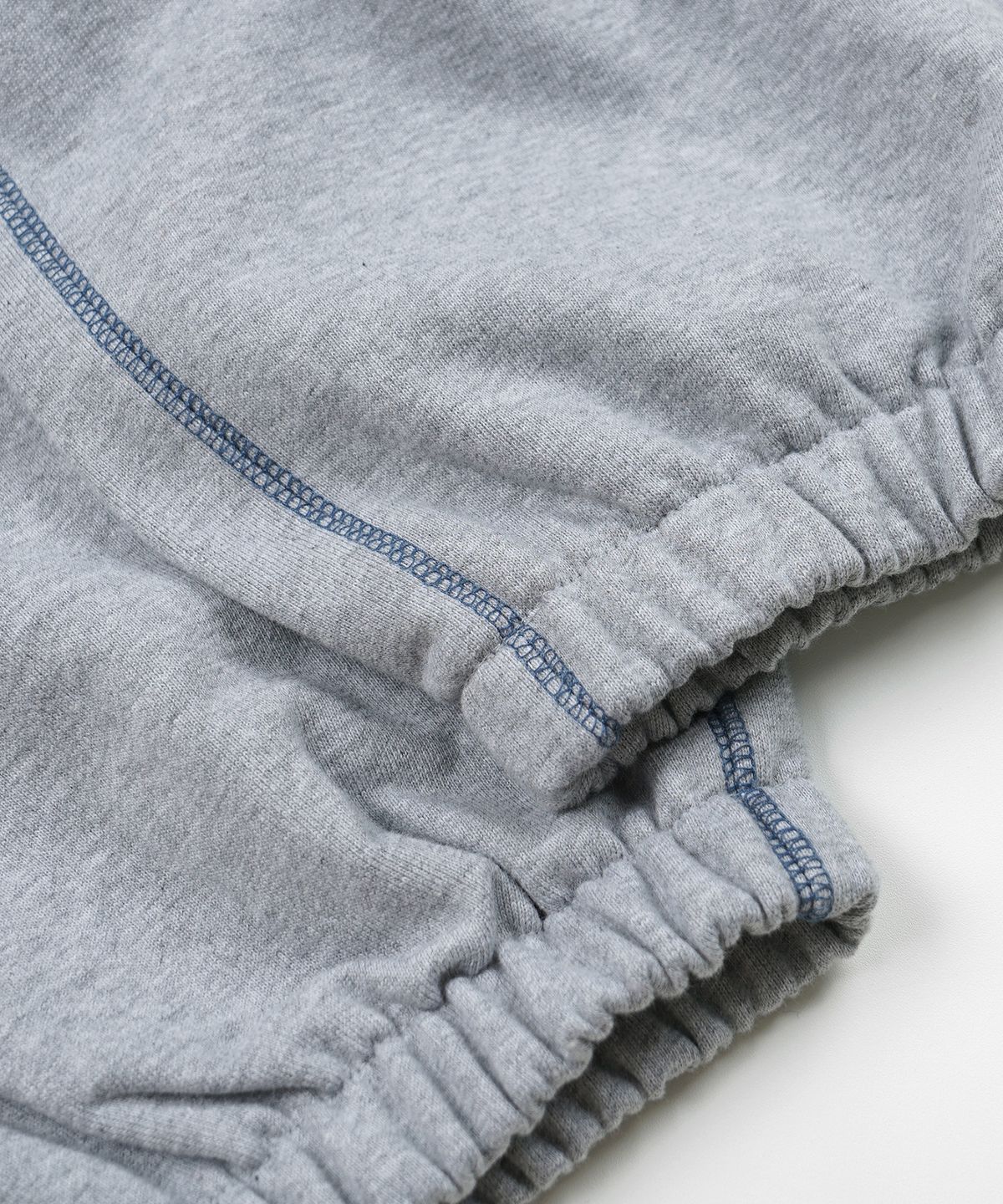 프리즘웍스(FRIZMWORKS) COVER STITCH SWEAT PANTS _ GRAY