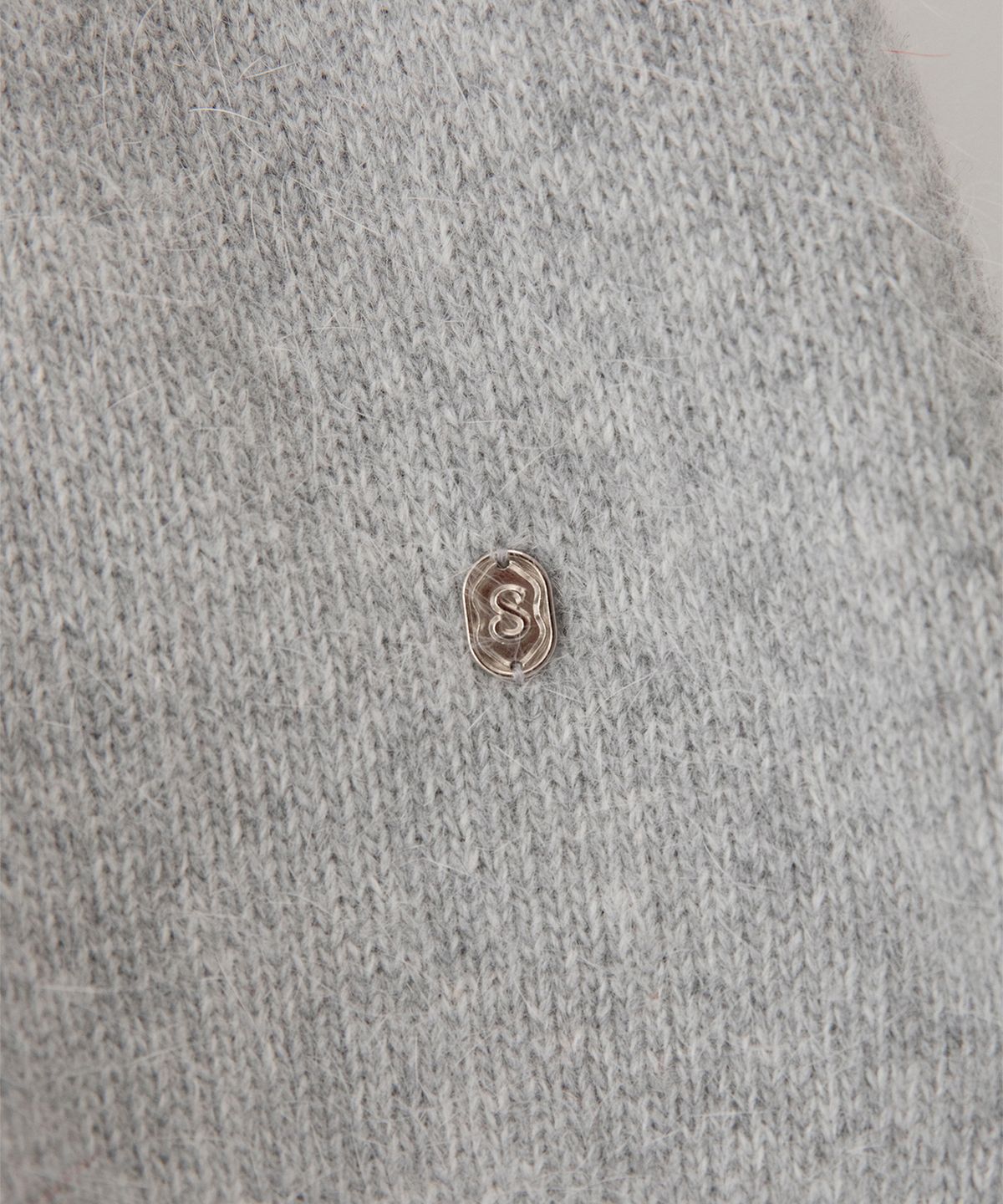 썸웨어버터(SOMEWHEREBUTTER) Angora Half Knit - Light Grey
