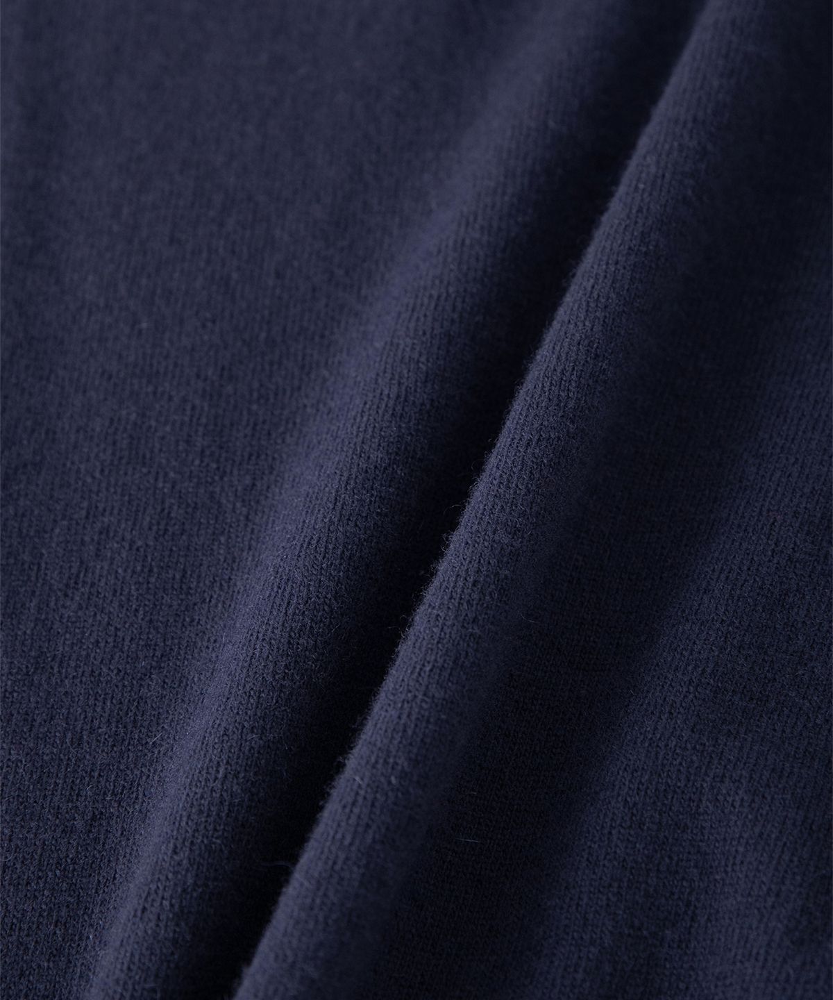 썸웨어버터(SOMEWHEREBUTTER) Roe V-Neck Knit - Navy