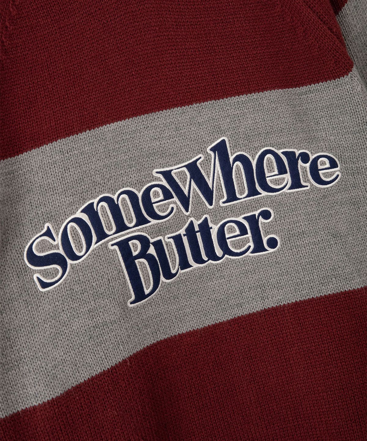 썸웨어버터(SOMEWHEREBUTTER) Casual Wave Logo Knit - Burgundy
