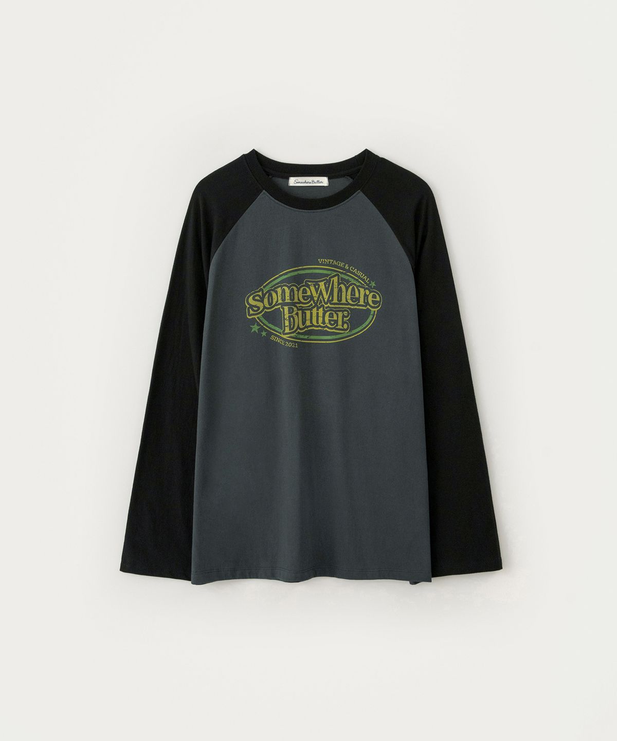 썸웨어버터(SOMEWHEREBUTTER) Wave Logo Raglan Long Top - Charcoal(Black)
