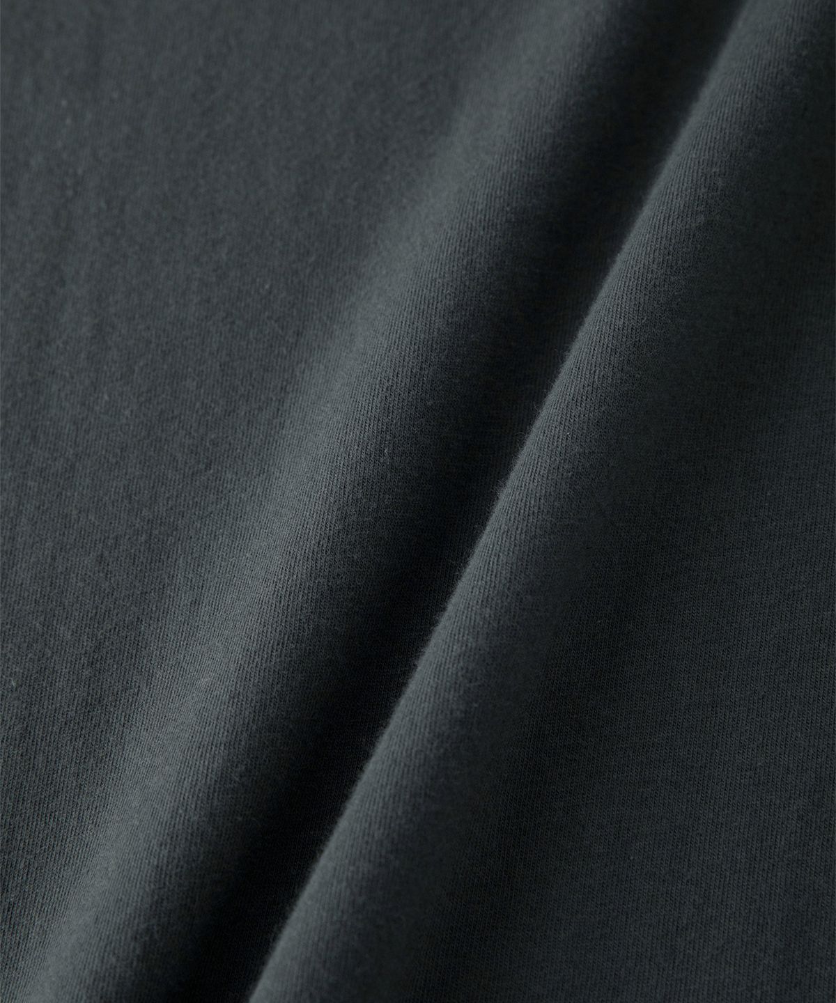 썸웨어버터(SOMEWHEREBUTTER) Wave Logo Raglan Long Top - Charcoal(Black)