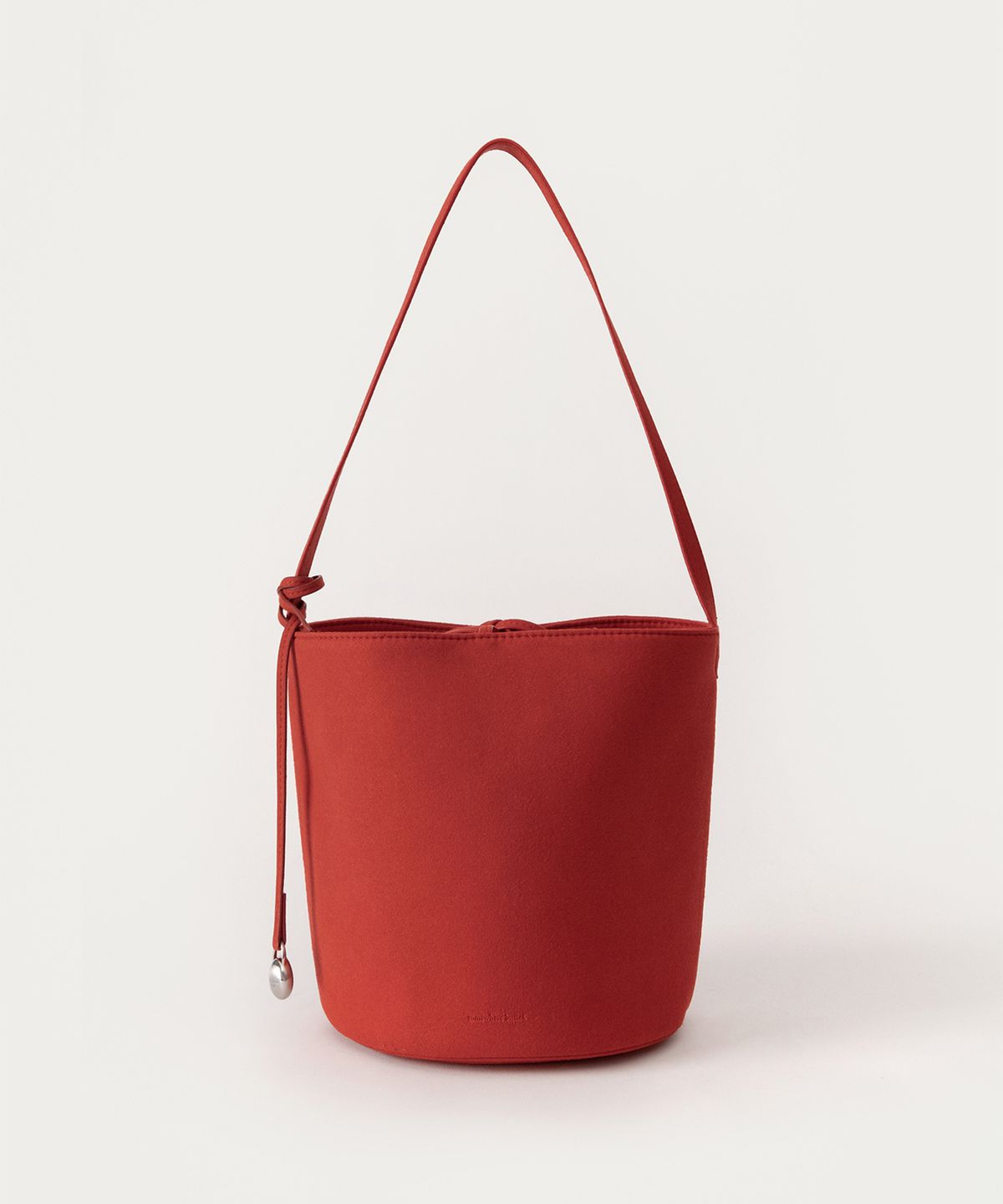 썸웨어버터(SOMEWHEREBUTTER) Suede Basket Bag - 2Color