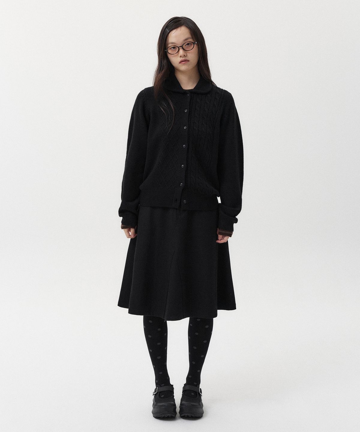 오헤시오(OHESHIO) DOT KNEE SOCKS, BLACK