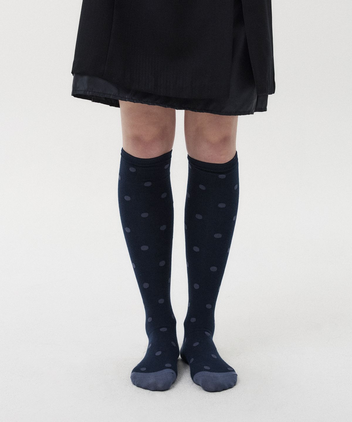오헤시오(OHESHIO) DOT KNEE SOCKS, NAVY