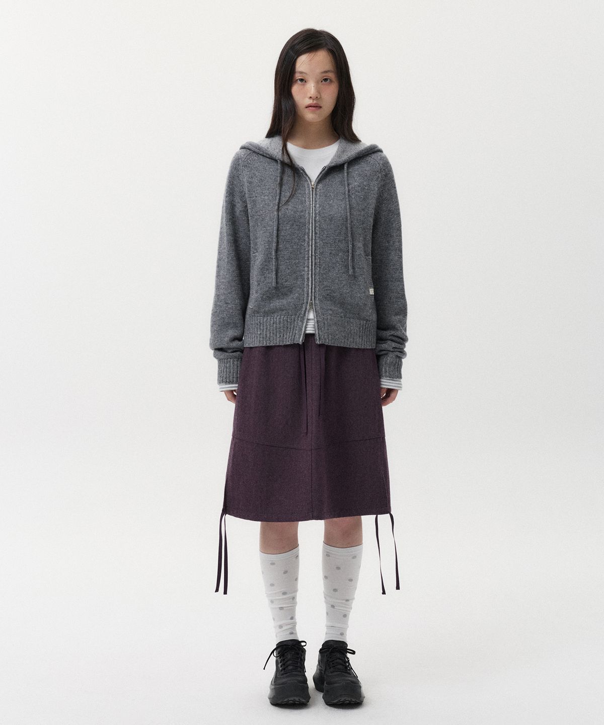 오헤시오(OHESHIO) DOT KNEE SOCKS, WHITE