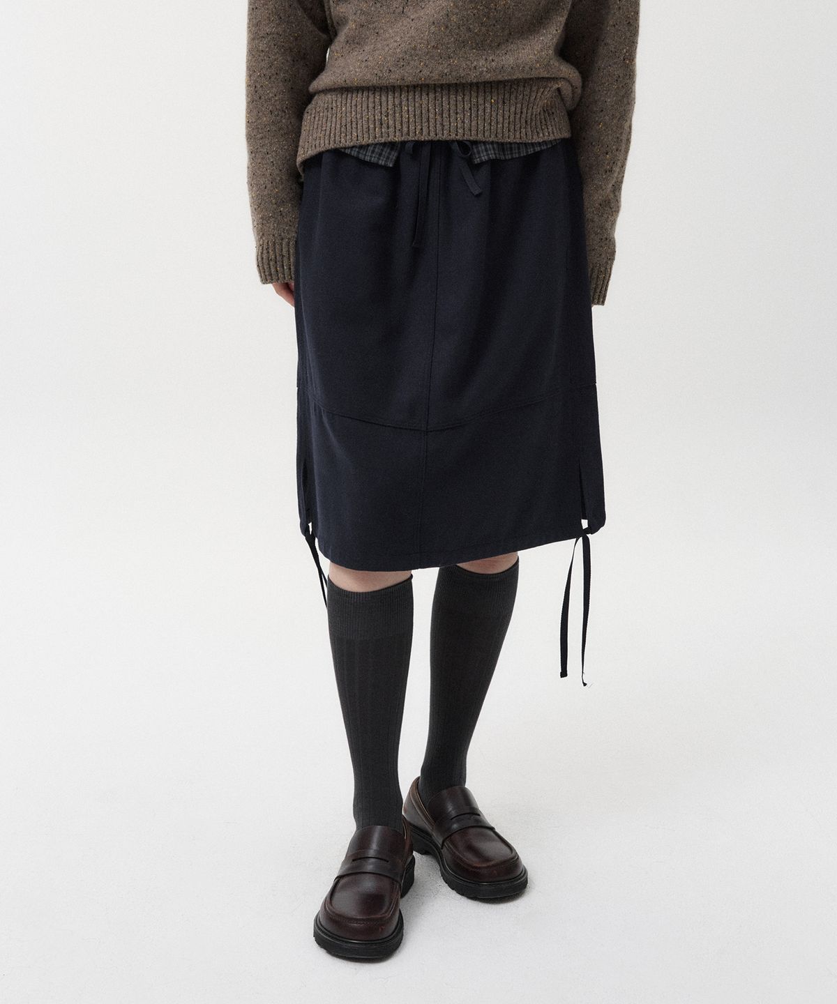 오헤시오(OHESHIO) STRIPED RIB SOCKS, BLACK