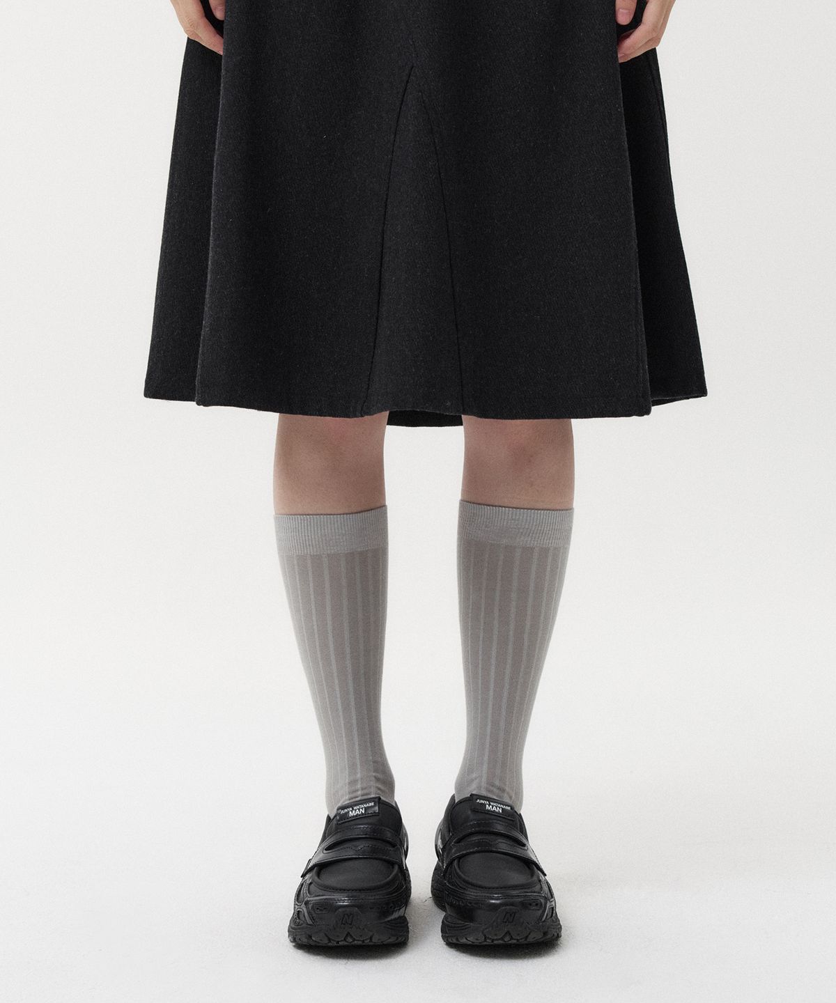 오헤시오(OHESHIO) STRIPED RIB SOCKS, GRAY