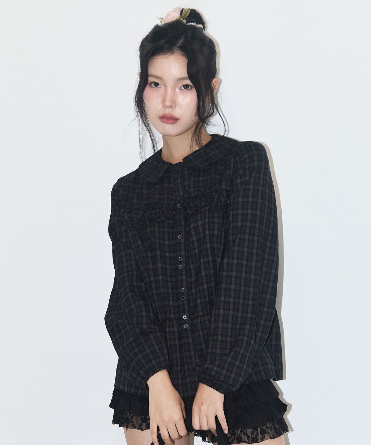 일리고(ILLIGO) 러플 라운드 셔츠 체크 네이비