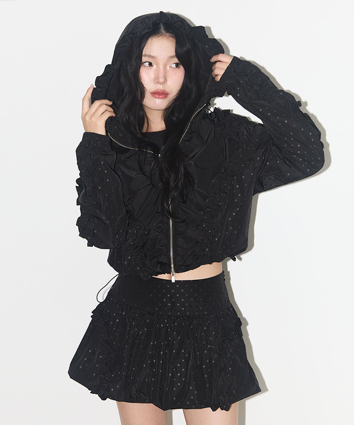 일리고(ILLIGO) 프릴 도트 벌룬 스커트 블랙