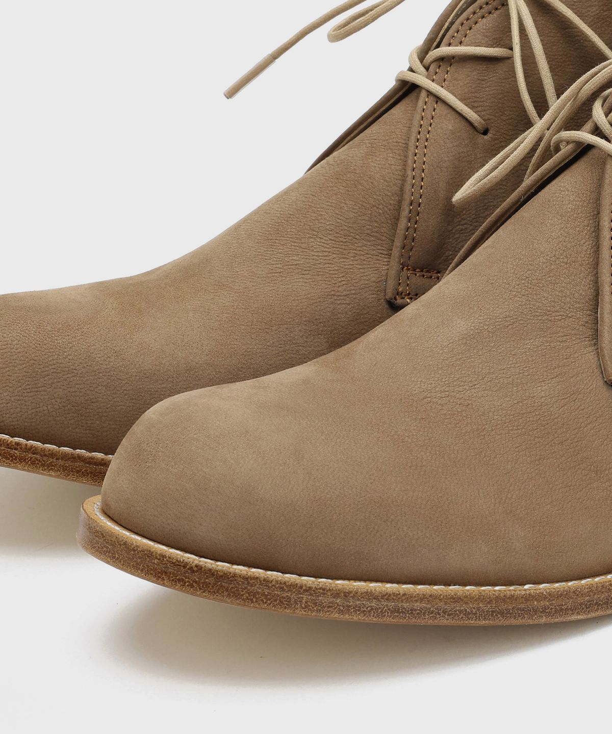 피렌체 아뜨리에(FIRENZE ATELIER) [홍창] 앵클라인 솔리드 처커부츠 2700 [BEIGE NUBUCK]
