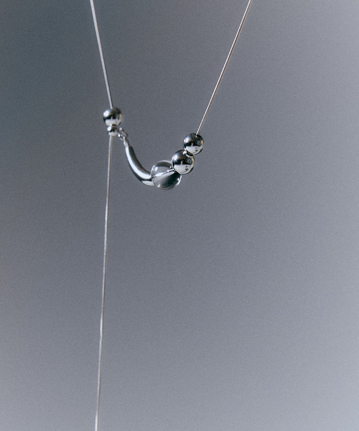 탁토(TACTO) 크리스탈 드롭 네크리스 CRYSTAL DROP NECKLACE