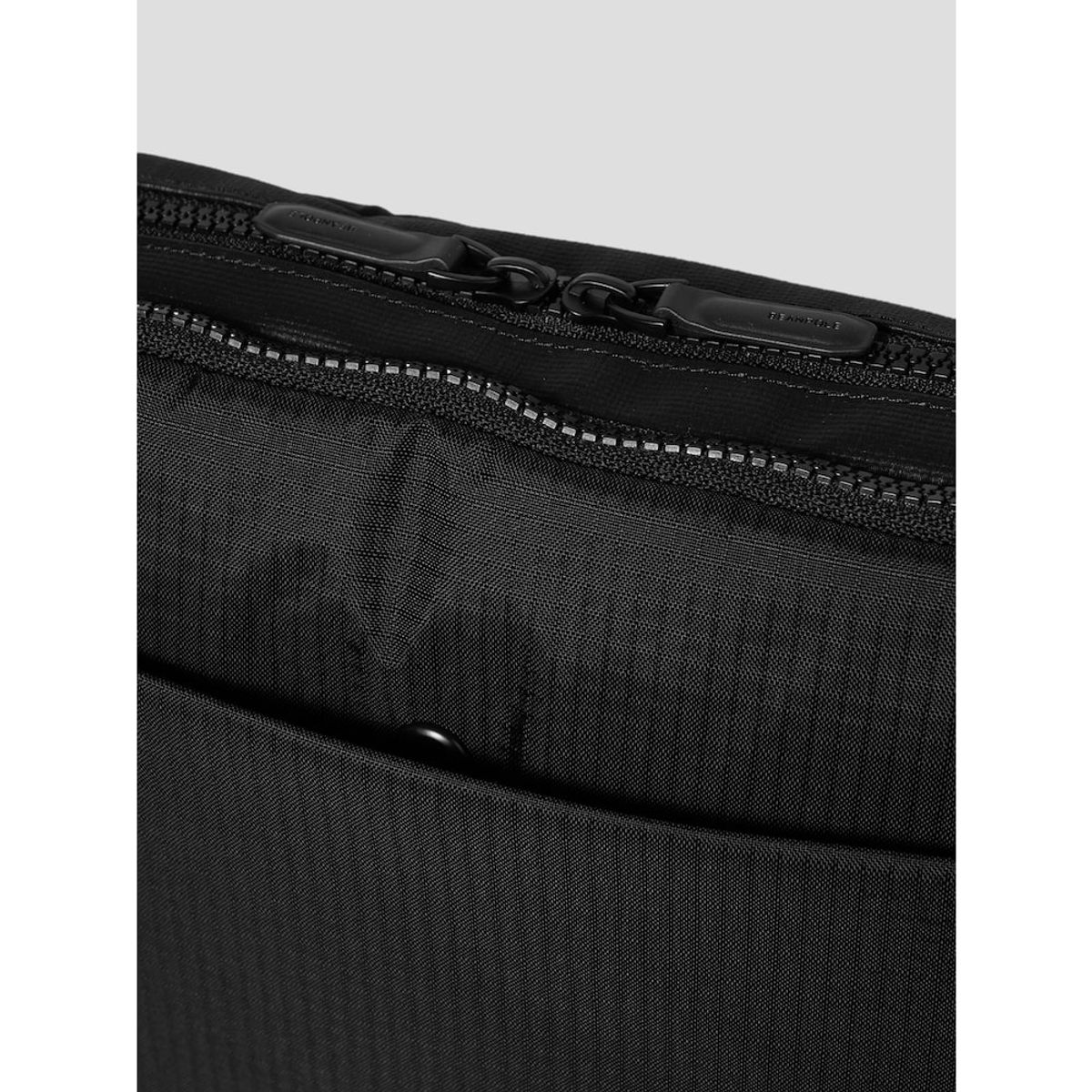 빈폴 액세서리(BEANPOLE ACCESSORY) 디노 가로메신저  블랙