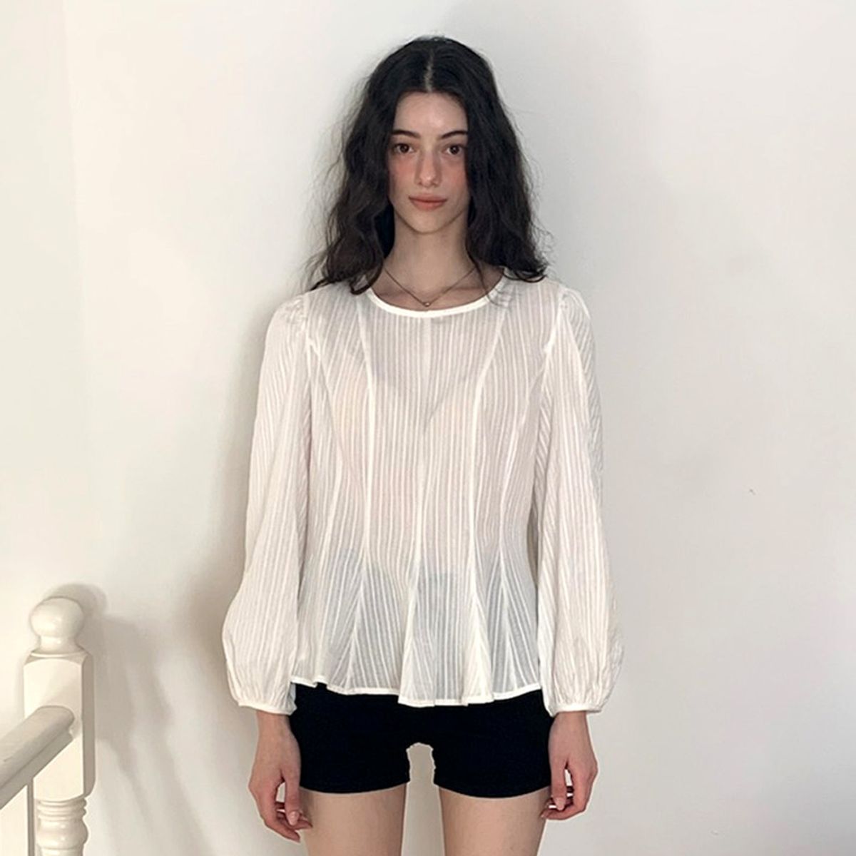 리리수(LILISU) Wonder Blouse / White