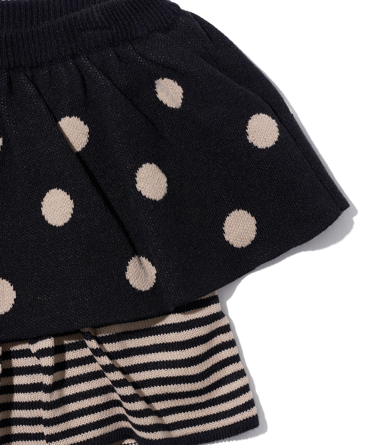 유희(YOUHEE) DOT PATTERN RUFFLE KNIT SKIRT BLACK