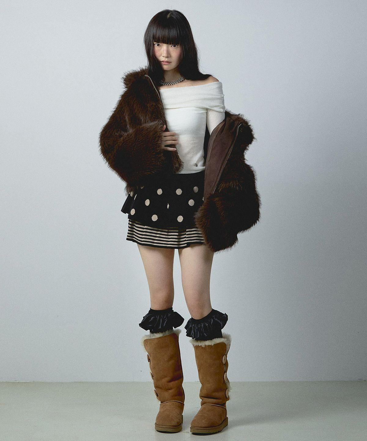 유희(YOUHEE) DOT PATTERN RUFFLE KNIT SKIRT BLACK