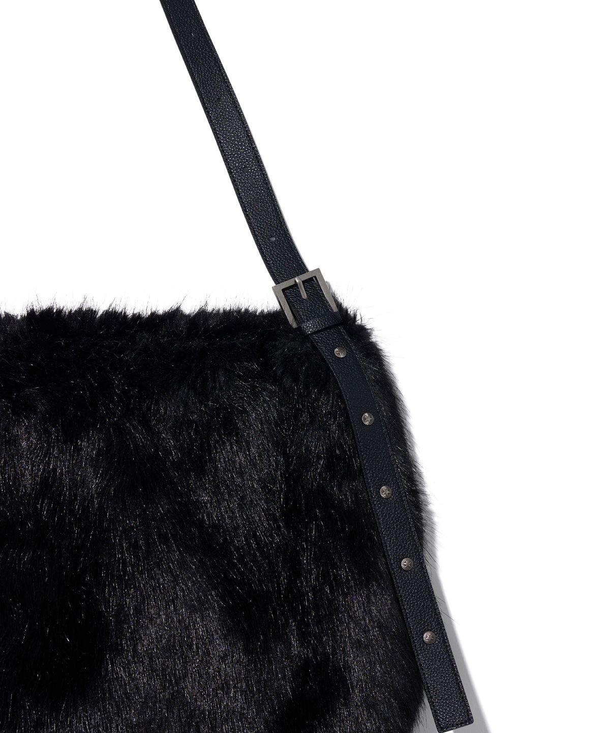 유희(YOUHEE) FLUFFY FUR BIG BAG BLACK