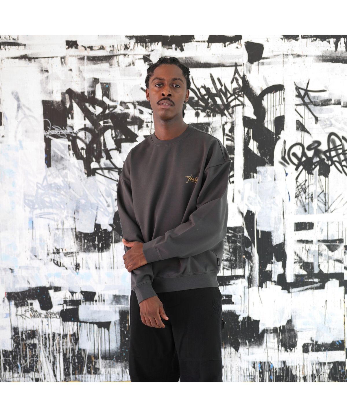 커스텀멜로우(CUSTOMELLOW) [BISCO SMITH] Grey Graphic Sweatshirt CWTAW25917GYX