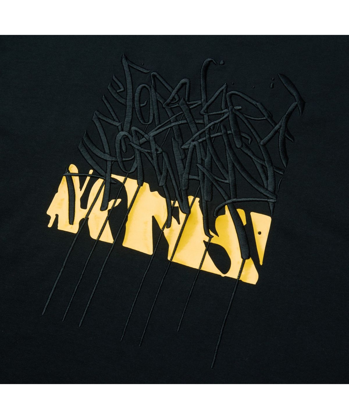 커스텀멜로우(CUSTOMELLOW) [BISCO SMITH] Black Graphic T-shirt CWTAW25914BKX