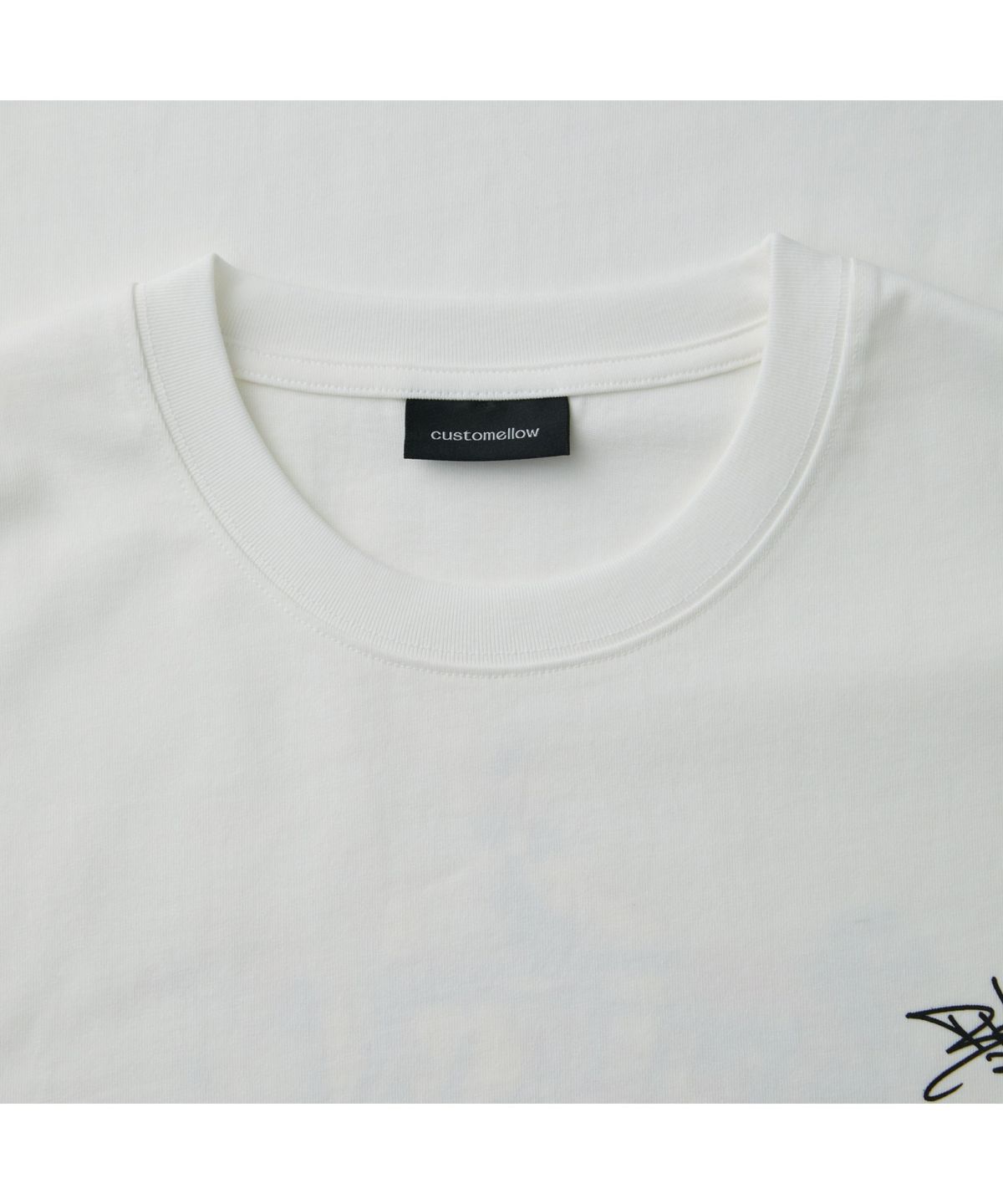 커스텀멜로우(CUSTOMELLOW) [BISCO SMITH] White Graphic Half Sleeve T-shirt CWTAW25913WHX