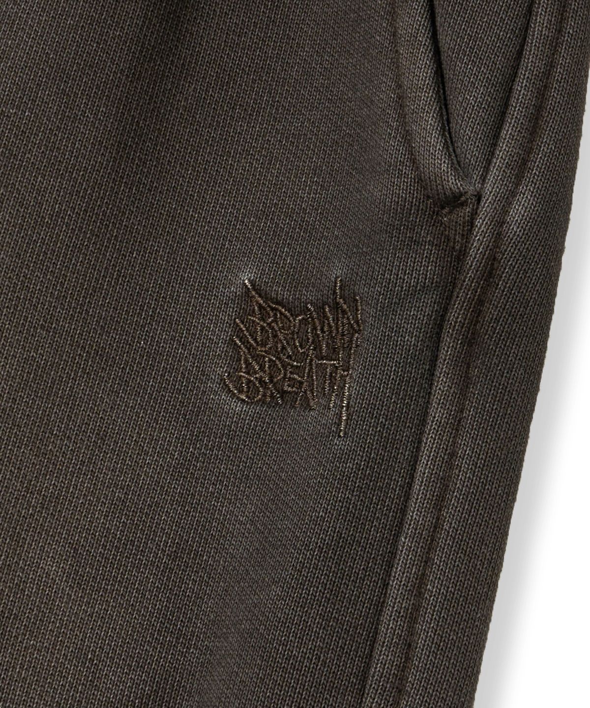 브라운브레스(BROWNBREATH) W TAG DIRTY SWEAT PANTS - BROWN