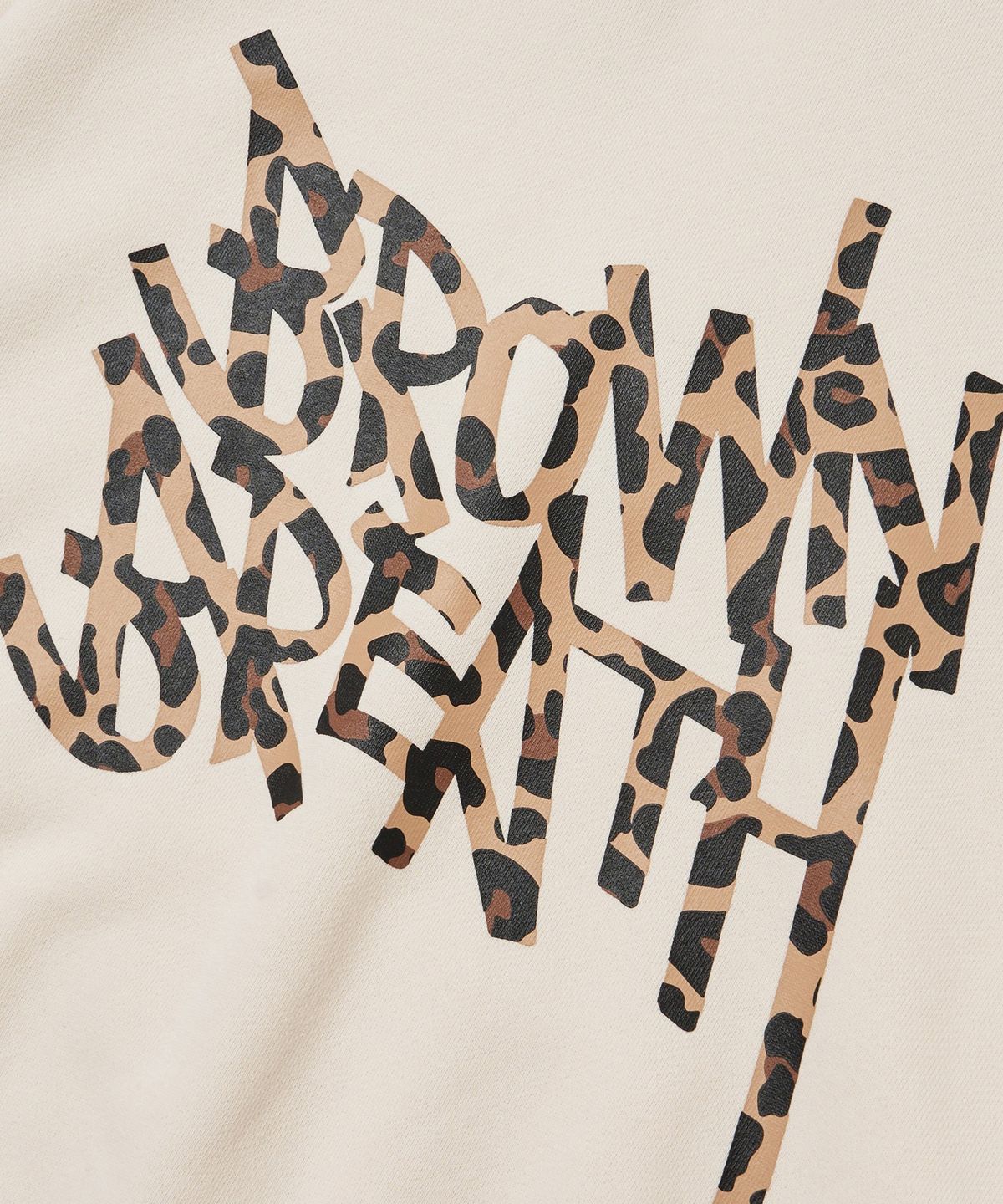 브라운브레스(BROWNBREATH) W LEOPARD TAG CROP HOODIE - CREAM