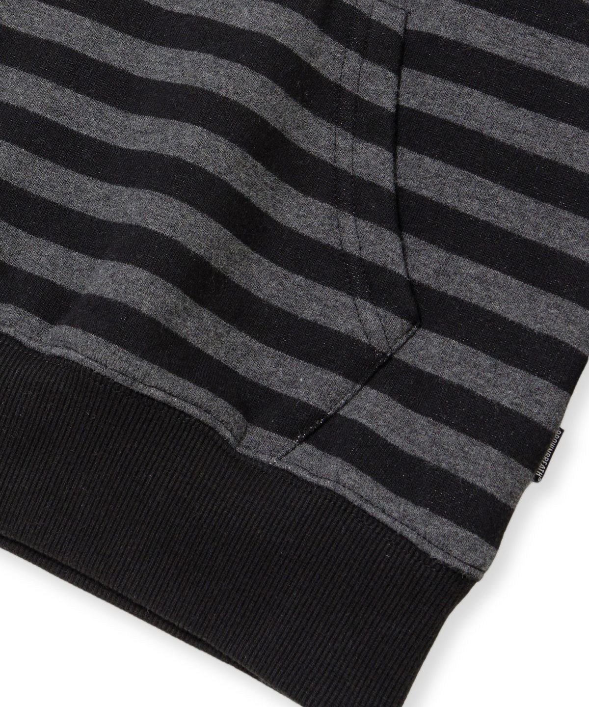 브라운브레스(BROWNBREATH) W STRIPE TAG CROP HOODIE - BLACK/CHARCOAL