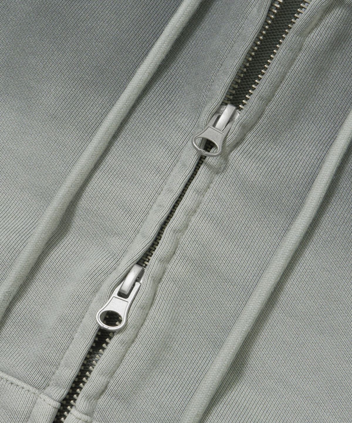 브라운브레스(BROWNBREATH) W BROKEN TAG DIRTY CROP HOOD ZIP UP - GREY