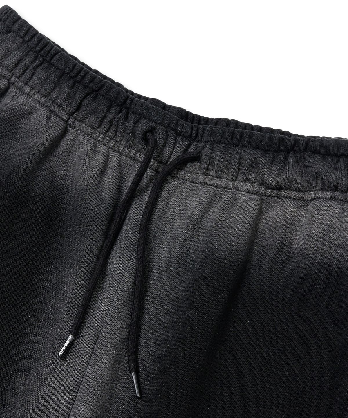 브라운브레스(BROWNBREATH) TAG DIRTY WIDE SWEAT PANTS - BLACK
