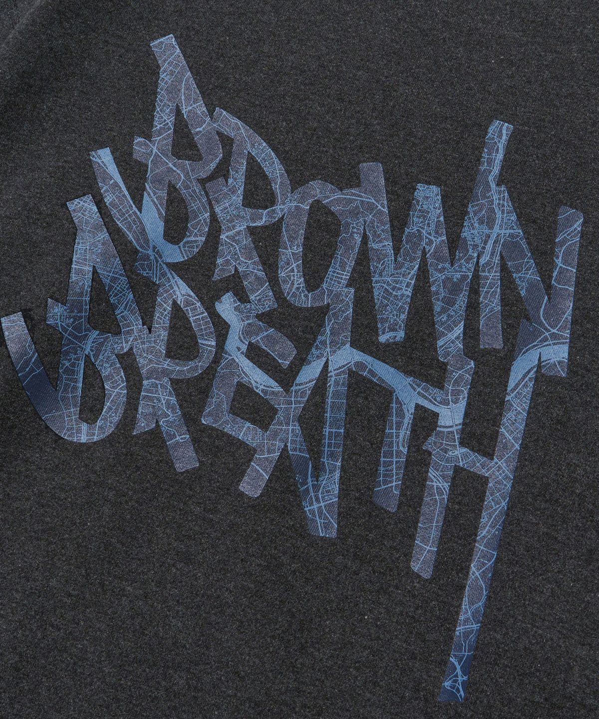 브라운브레스(BROWNBREATH) SEOUL TAG CREWNECK - CHARCOAL