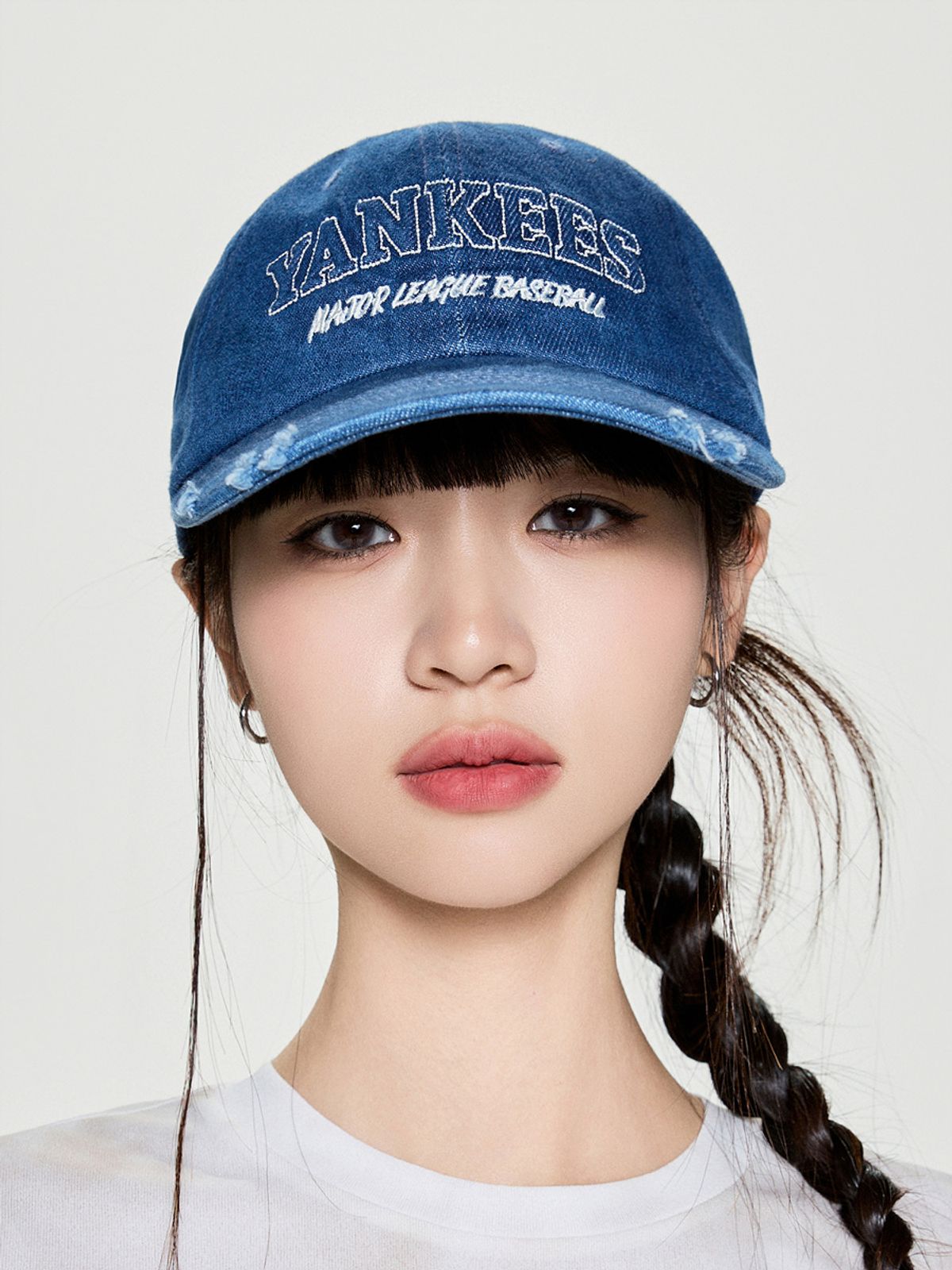 엠엘비(MLB) 데님 엠보 언스트럭쳐 볼캡 NY (L.Blue)
